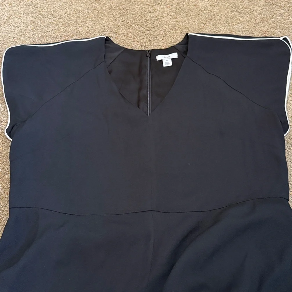 LEWIT woman’s Navy V-Neck casual dress size 16 - Picture 7 of 8